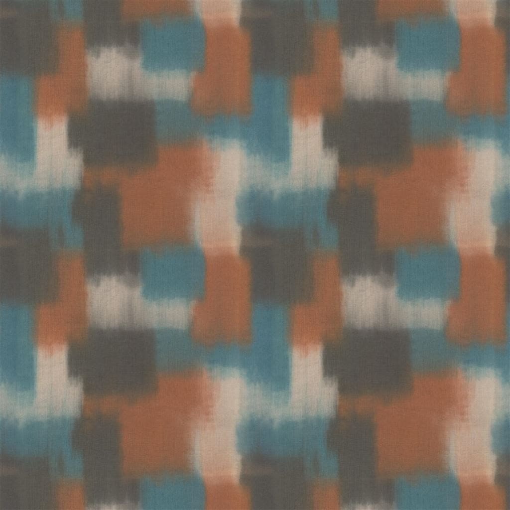 Designers Guild Carrés Ombrés Terracotta, linnen meubelstof met warme terracotta kleurvlakken en zachte ombré-overgangen. DSCO.NL